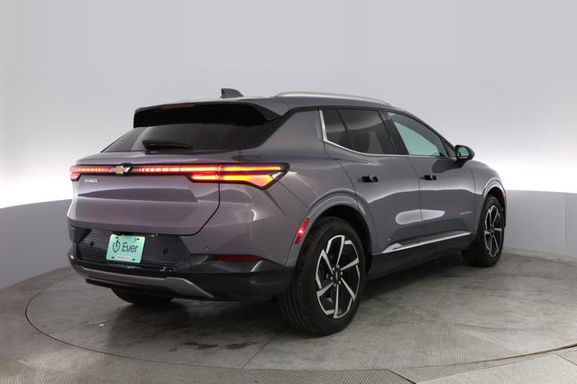 2024 Chevrolet Equinox EV — photo 2 of 20