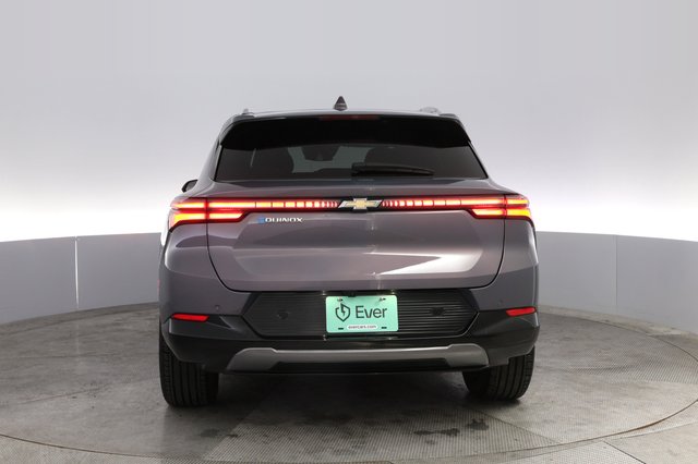 2024 Chevrolet Equinox EV — photo 12 of 20