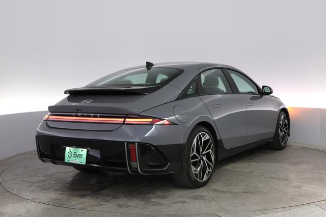 2024 Hyundai IONIQ 6 — photo 2 of 20