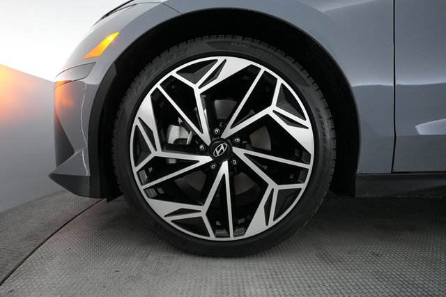 2024 Hyundai IONIQ 6 — photo 17 of 20