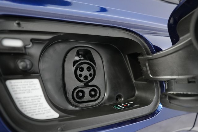 2024 Audi Q4 e-tron — photo 8 of 21