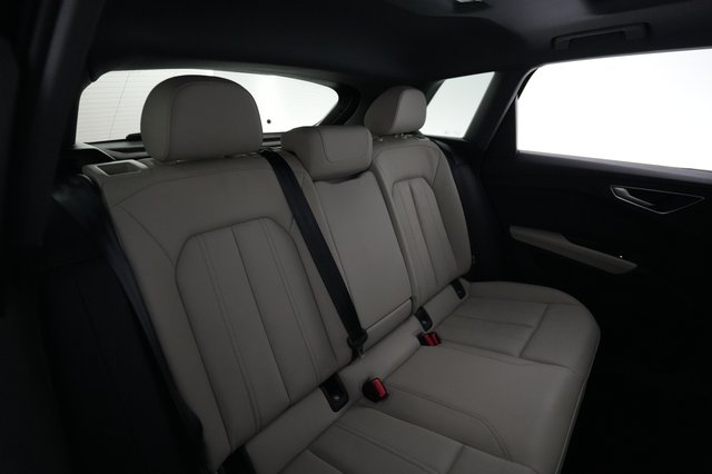 2024 Audi Q4 e-tron — photo 4 of 21