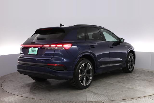 2024 Audi Q4 e-tron — photo 2 of 21