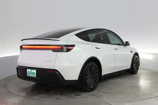 2026 Tesla Model Y — photo 2 of 20