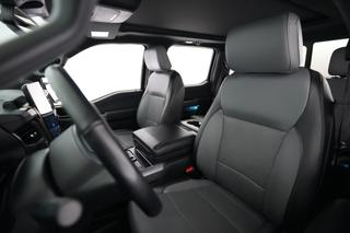 2023 Ford F-150 Lightning — photo 3 of 15