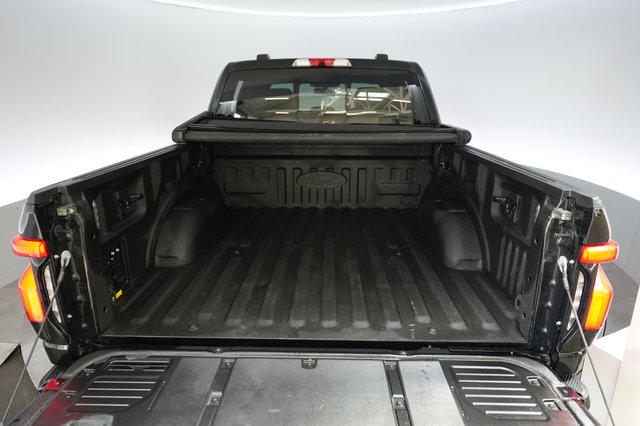 2023 Ford F-150 Lightning — photo 6 of 15