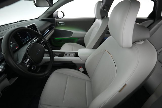2023 Hyundai IONIQ 6 — photo 3 of 20