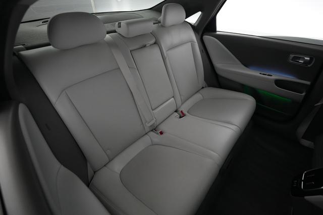 2023 Hyundai IONIQ 6 — photo 4 of 20