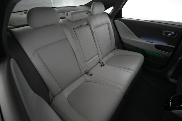 2023 Hyundai IONIQ 6 — photo 4 of 20