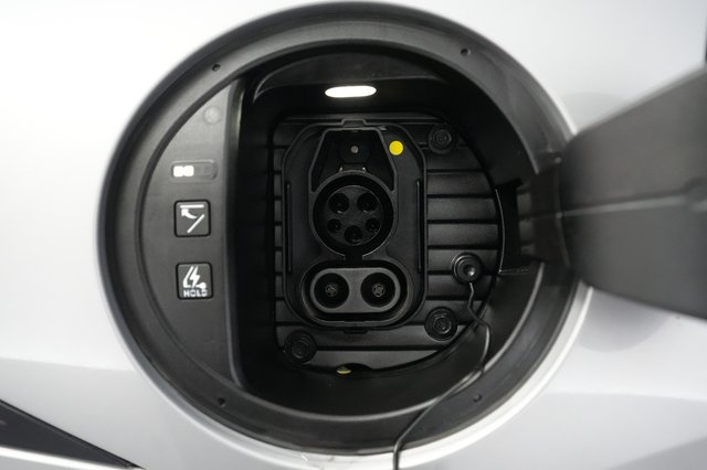 2023 Hyundai IONIQ 6 — photo 8 of 20