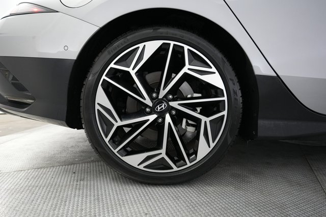 2023 Hyundai IONIQ 6 — photo 7 of 20
