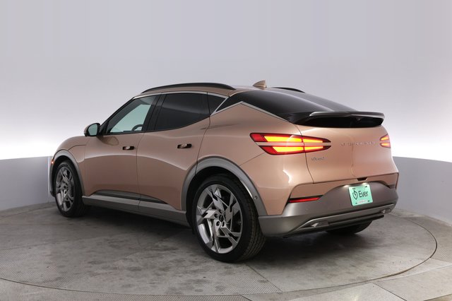 2023 Genesis GV60 — photo 13 of 21