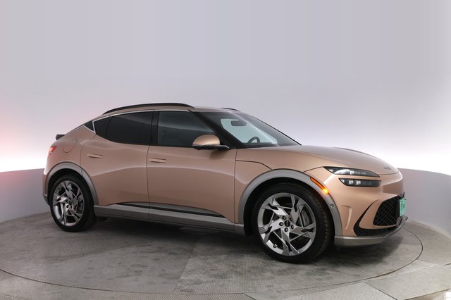 2023 Genesis GV60 — photo 11 of 21