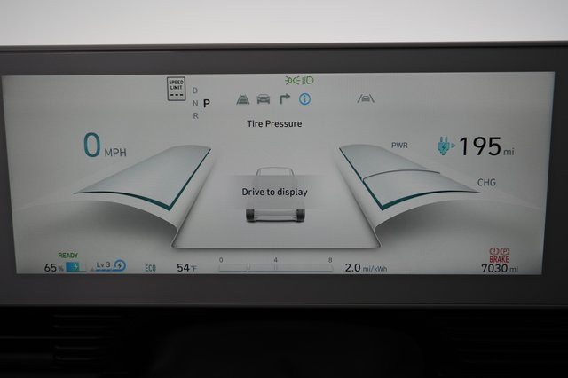 2024 Hyundai IONIQ 5 — photo 5 of 21
