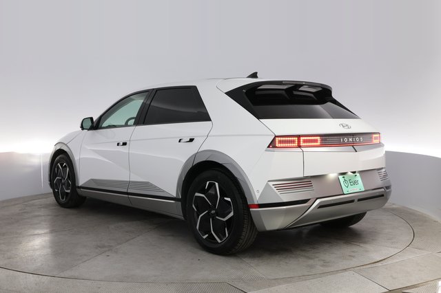 2024 Hyundai IONIQ 5 — photo 13 of 21