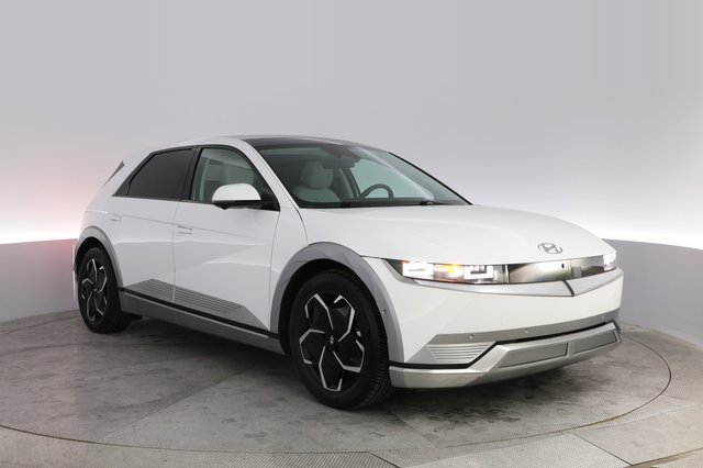 2024 Hyundai IONIQ 5 — photo 10 of 21