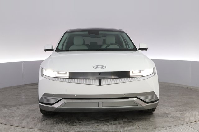 2024 Hyundai IONIQ 5 — photo 9 of 21