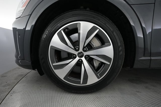 2024 Audi Q8 e-tron — photo 15 of 22