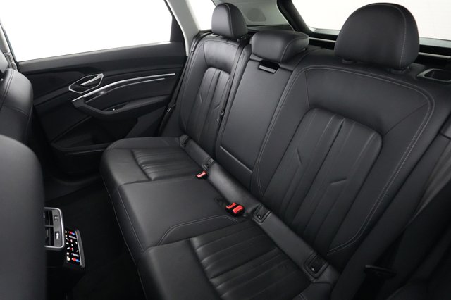 2024 Audi Q8 e-tron — photo 19 of 22