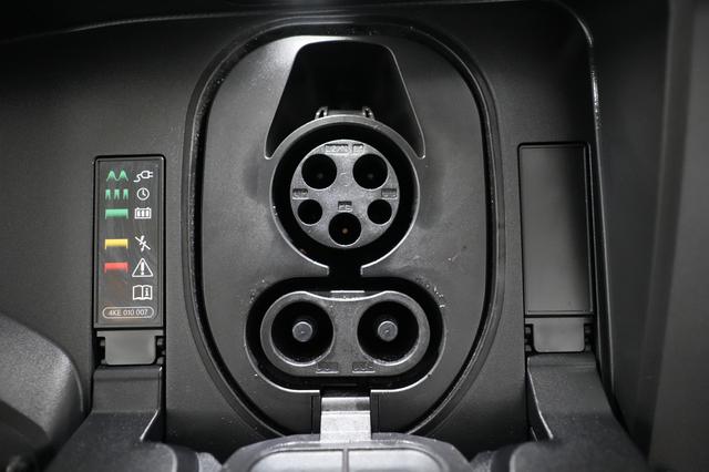 2024 Audi Q8 e-tron — photo 8 of 22