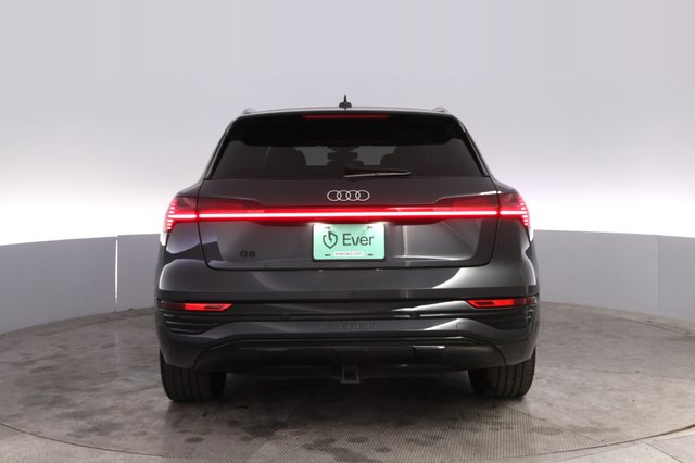 2024 Audi Q8 e-tron — photo 12 of 22