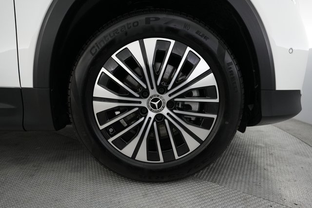 2025 Mercedes-Benz EQB — photo 16 of 20