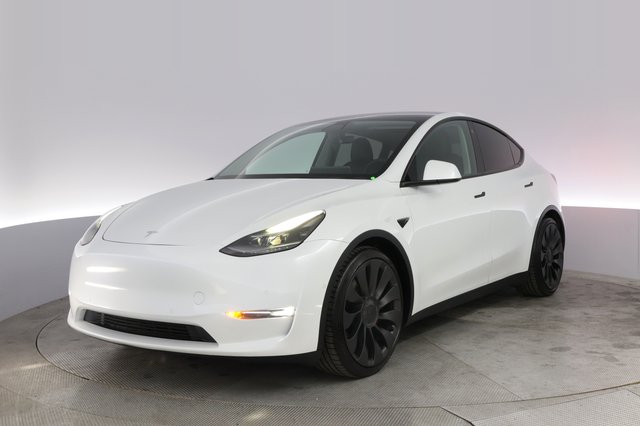 2022 Tesla Model Y — VIN 7SAYGDEF9NF409614