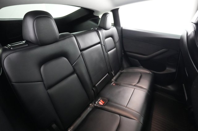 2022 Tesla Model Y — photo 4 of 21