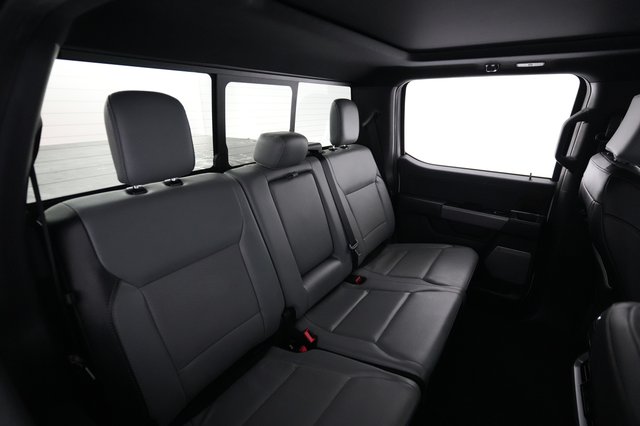 2023 Ford F-150 Lightning — photo 4 of 15