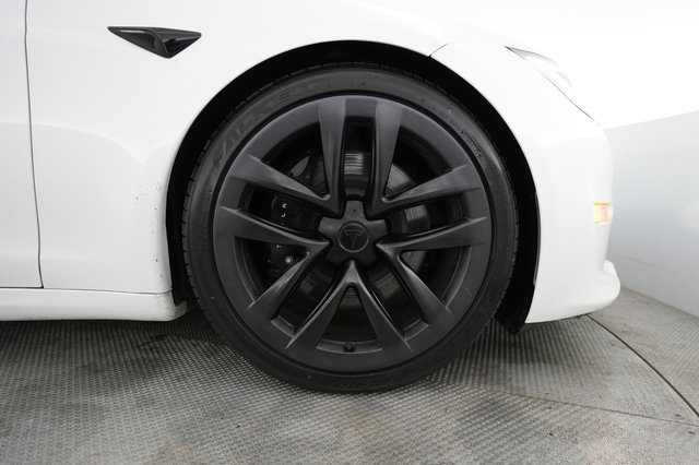 2023 Tesla Model S — photo 16 of 21