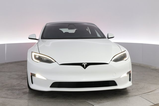 2023 Tesla Model S — photo 9 of 21