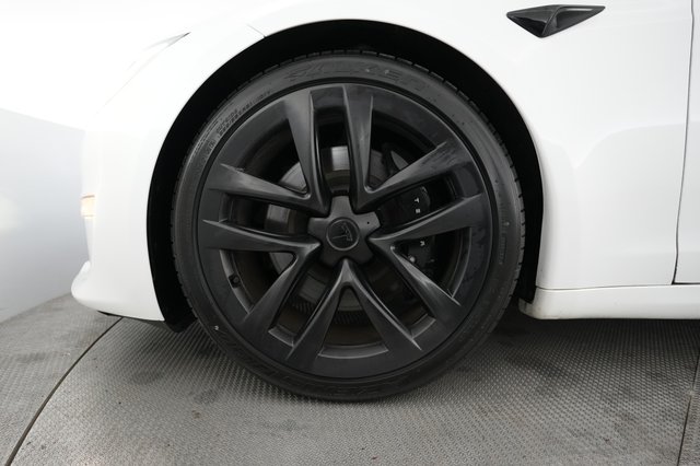 2023 Tesla Model S — photo 15 of 21