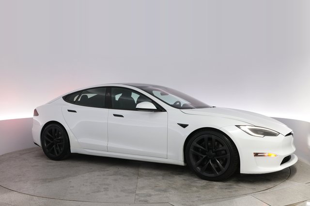 2023 Tesla Model S — photo 11 of 21