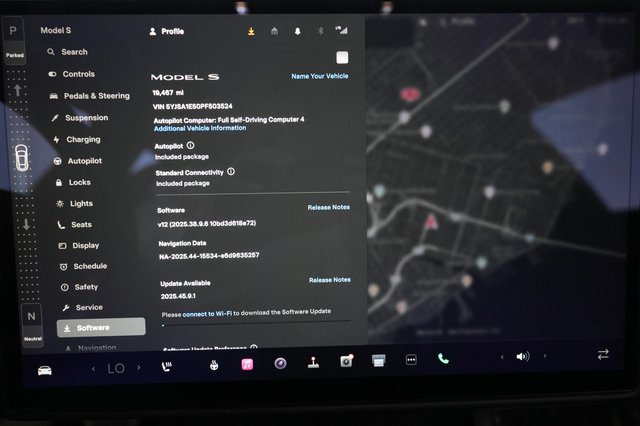 2023 Tesla Model S — photo 5 of 21