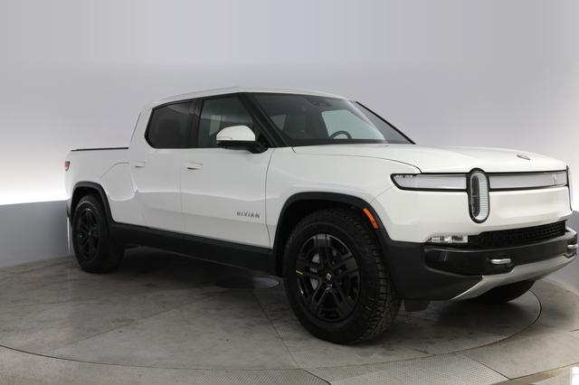 2023 Rivian R1T — photo 10 of 20