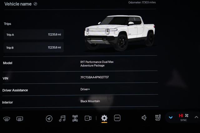 2023 Rivian R1T — photo 5 of 20