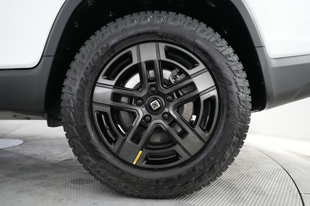 2023 Rivian R1T — photo 7 of 20