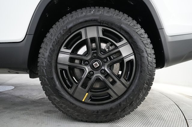 2023 Rivian R1T — photo 7 of 20