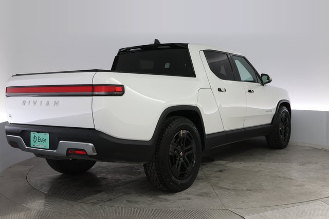 2023 Rivian R1T — photo 2 of 20