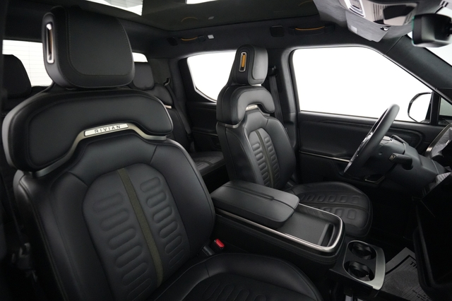 2023 Rivian R1T