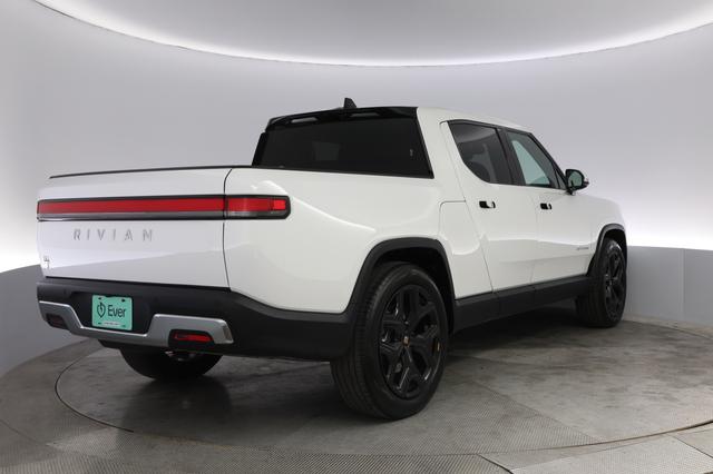 2023 Rivian R1T — photo 2 of 24