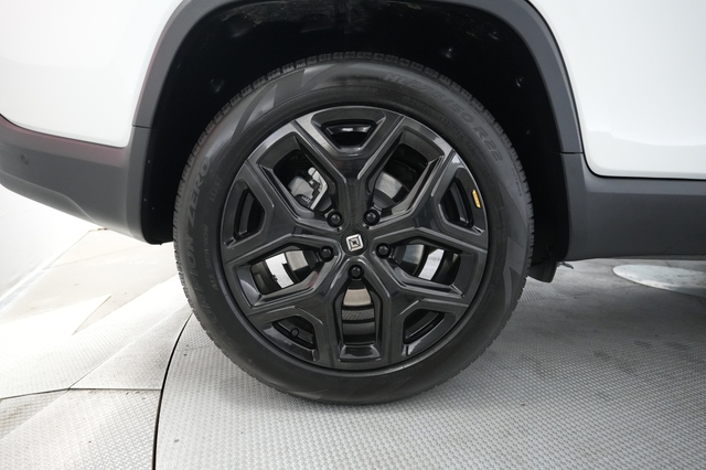 2023 Rivian R1T