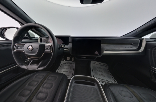 2023 Rivian R1T