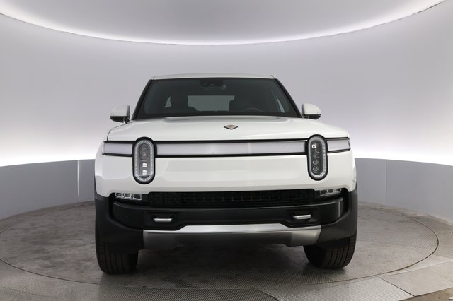 2023 Rivian R1T — photo 9 of 24