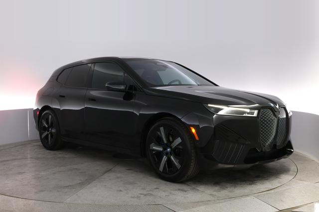 2023 BMW iX — photo 10 of 20