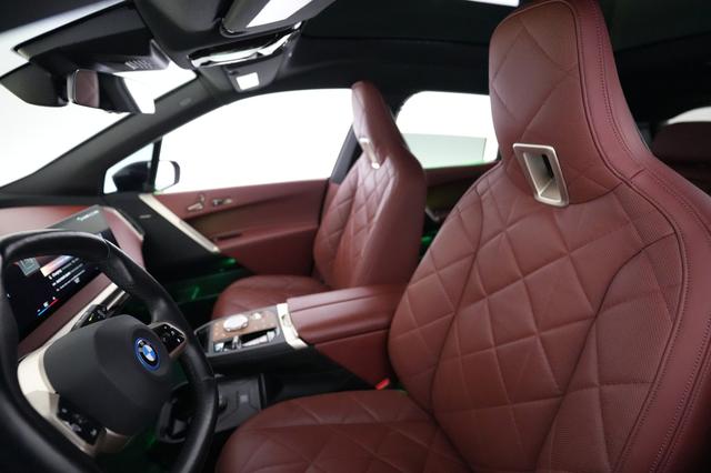 2023 BMW iX — photo 3 of 20