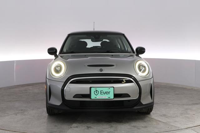 2024 MINI Cooper SE — photo 9 of 20