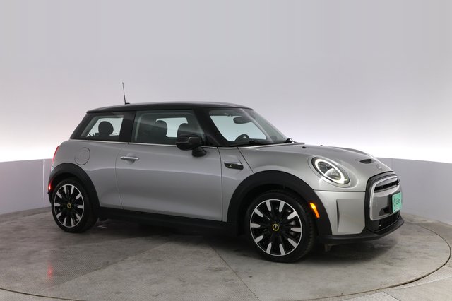 2024 MINI Cooper SE — photo 11 of 20
