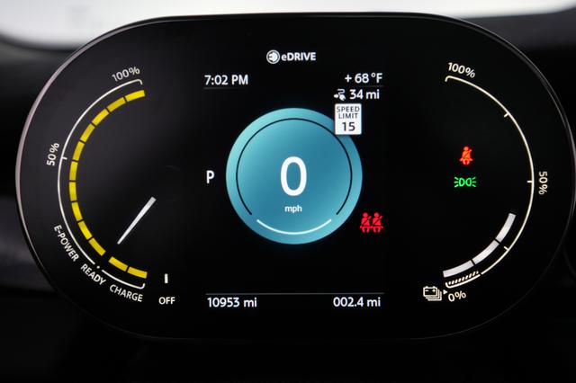 2024 MINI Cooper SE — photo 5 of 20