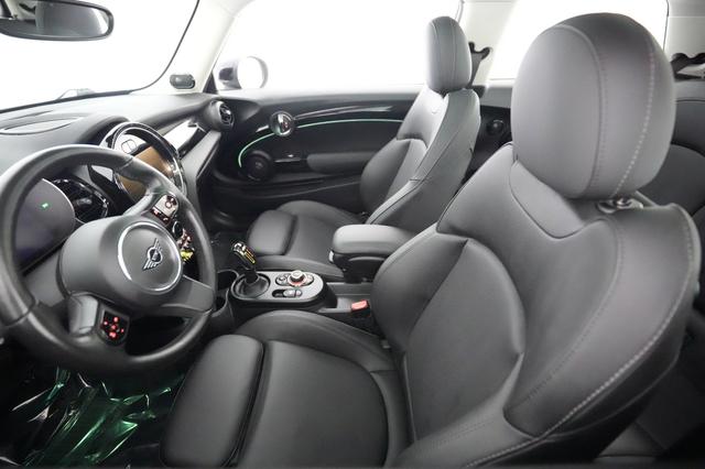 2024 MINI Cooper SE — photo 3 of 20
